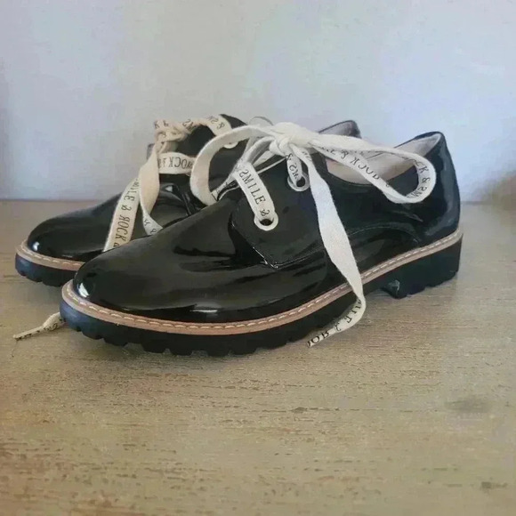 Zara kids black patent leather Oxford shoes sz 35 US sz 3.5 - Picture 2 of 10